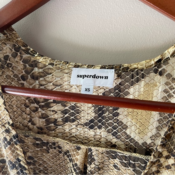 Superdown Revolve Aliza Snakeskin Pattern Bodysuit Sheer Long Sleeve XS - Picture 5 of 6
